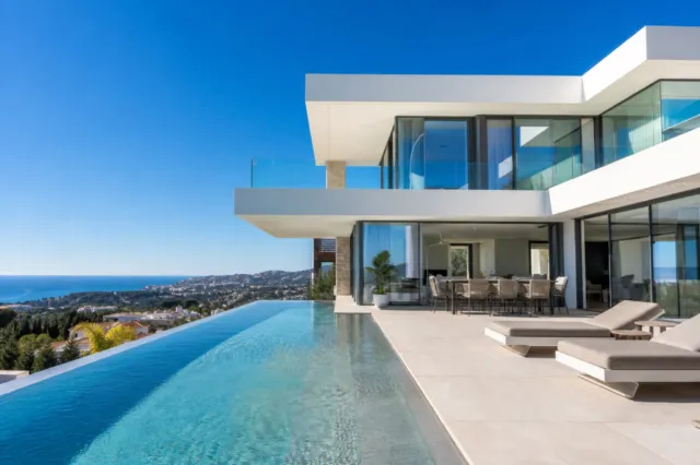 Villa en construcción con vistas al mar en Estepona — photo 2