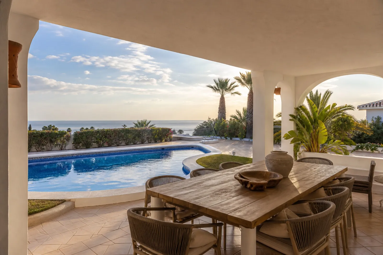 Villa mediterránea frente al mar en Benahavís — عکس 1