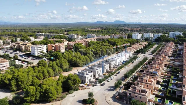 Vila Cadernera